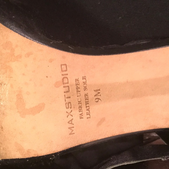 Summer Lightweight Leather/ Satin Heels - Picture 10 of 10